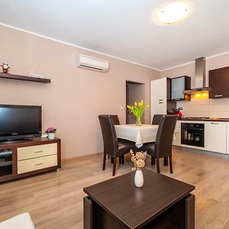 Apartment Adrian 比奥格勒·纳·莫鲁 外观 照片